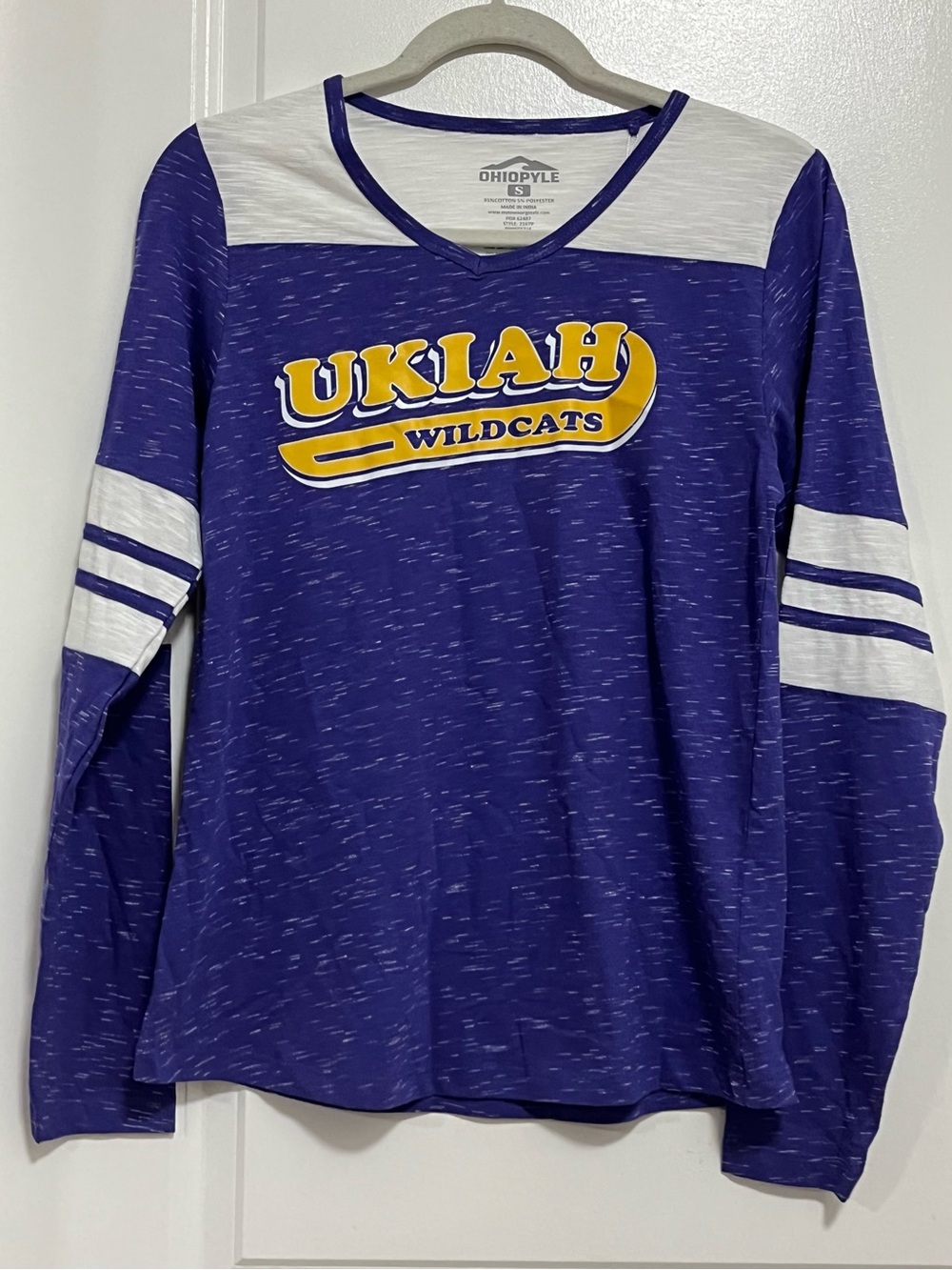 OhioPyle Ukiah Wildcats Long Sleeve V-Neck Tee NWT Size Small Purple - Picture 5 of 8